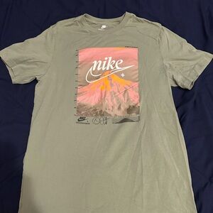 Nike Graphic Olive Men's Tee